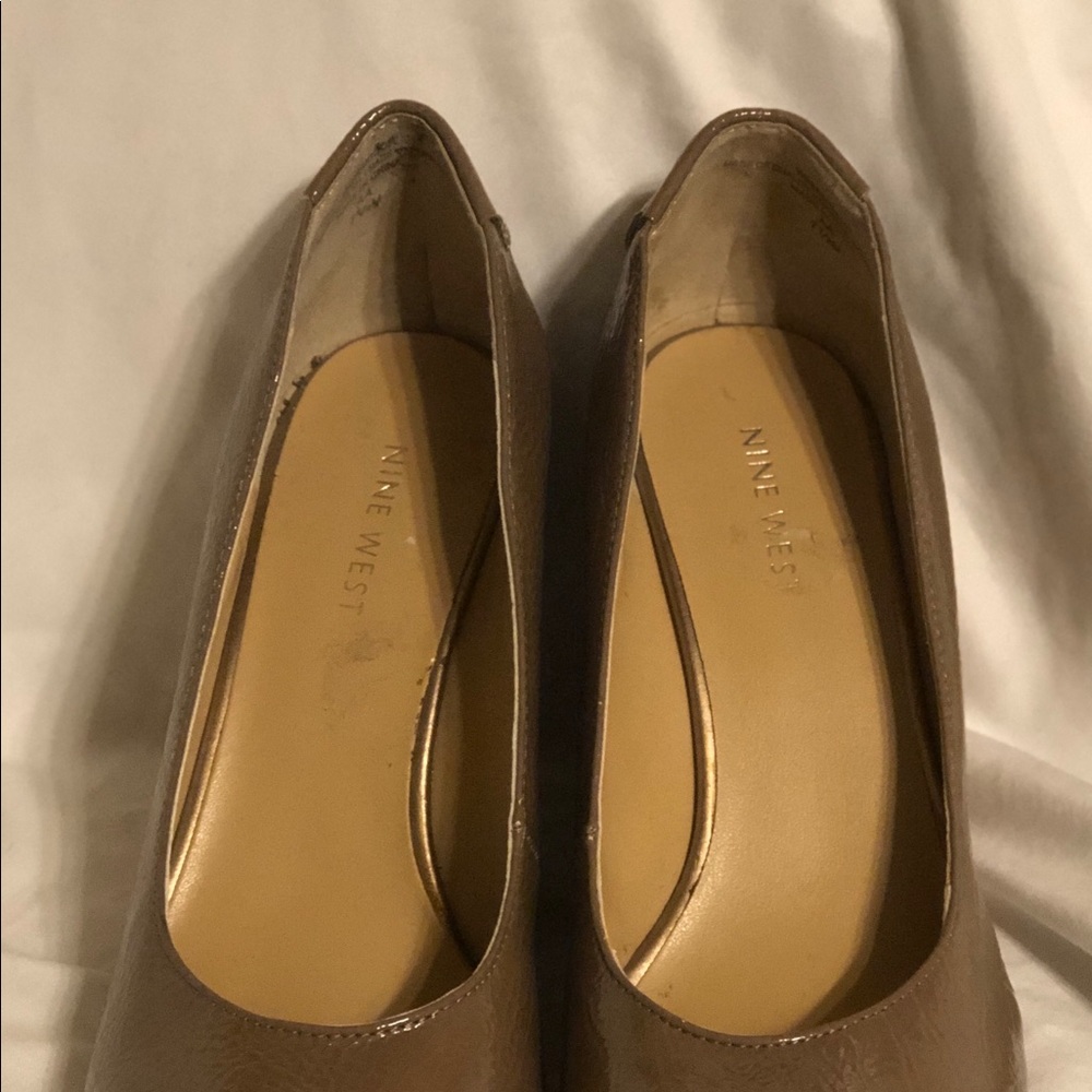 NINE West Wedges Tan 7.5